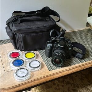 Vintage MINOLTA Maxxum 430si RZ 35mm Camera w/ Bag and Lens Filters